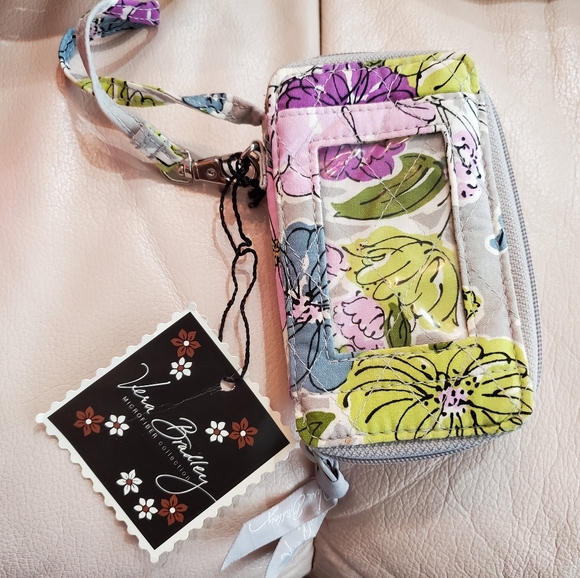 Vera Bradley NWT wallet - Picture 2 of 3